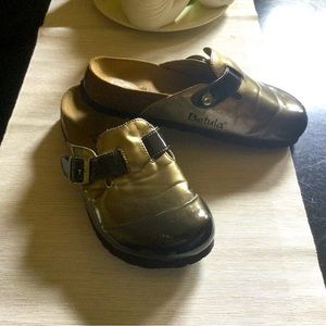 Gold ombre Birkenstocks SZ 7